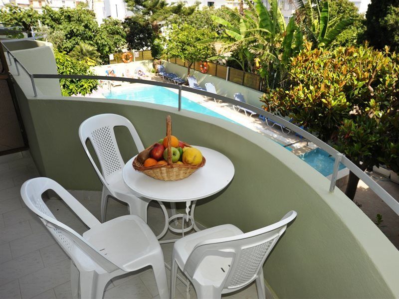 Anseli Hotel Apartments And Studios Kremastí Extérieur photo